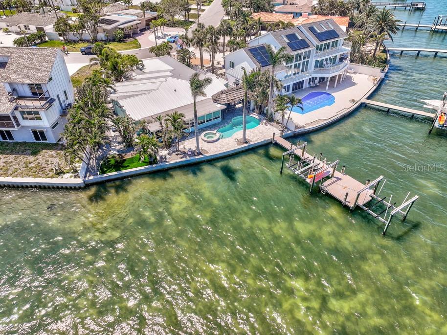 BOCA CIEGA ISLE - Residential