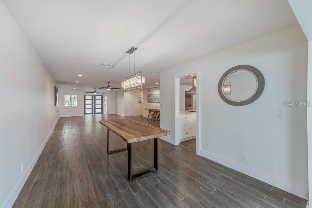 BOCA CIEGA ISLE - Residential