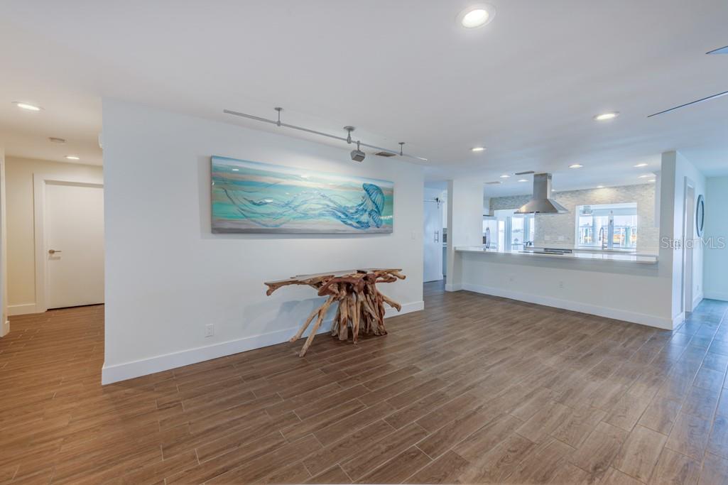 BOCA CIEGA ISLE - Residential