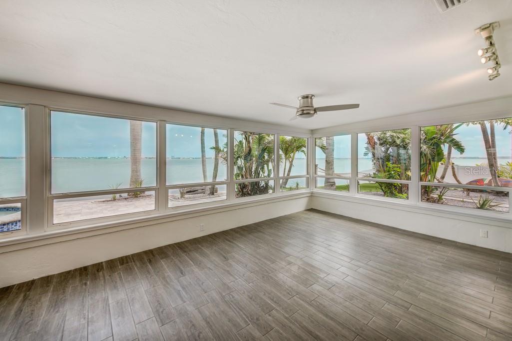 BOCA CIEGA ISLE - Residential