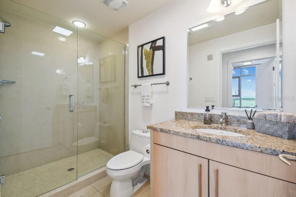 STAR TOWER - Residential