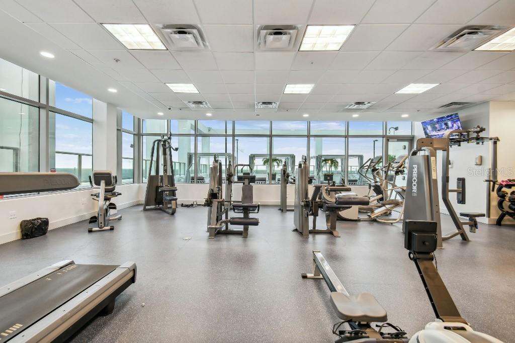 STAR TOWER - Residential