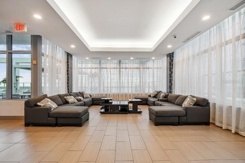 STAR TOWER - Residential