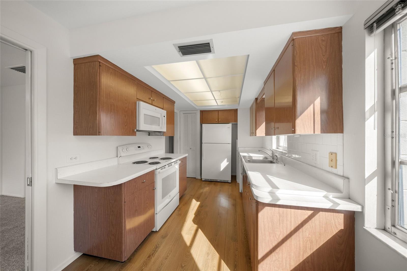 FOREST LAKES COUNTRY CLUB ESTATE - Residential