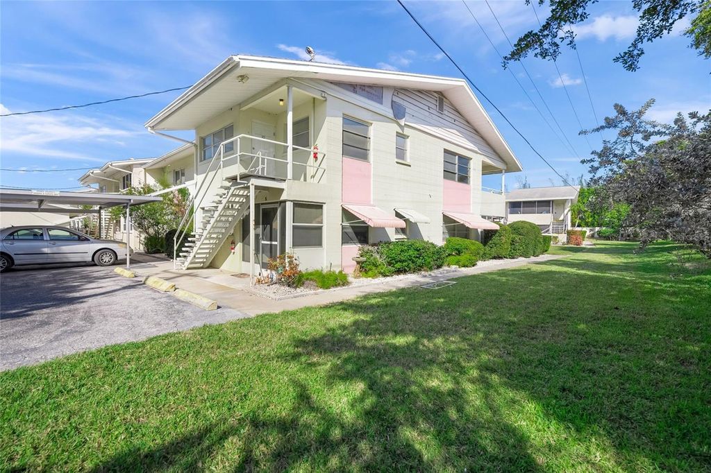 Photo of 2507 Beneva Road #10, Sarasota, FL 34232 (MLS # A4679145)