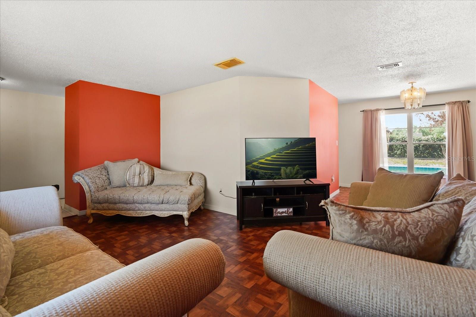 2643 CAMOMILE DRIVE