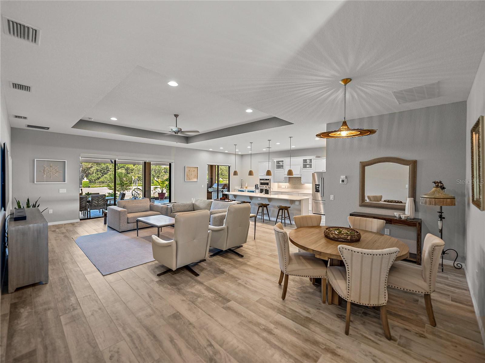 1142 SAWGRASS DRIVE