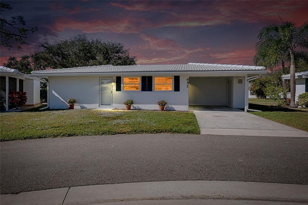 Photo of 652 Circlewood Drive #T7, Venice, FL 34293 (MLS # N6141726)