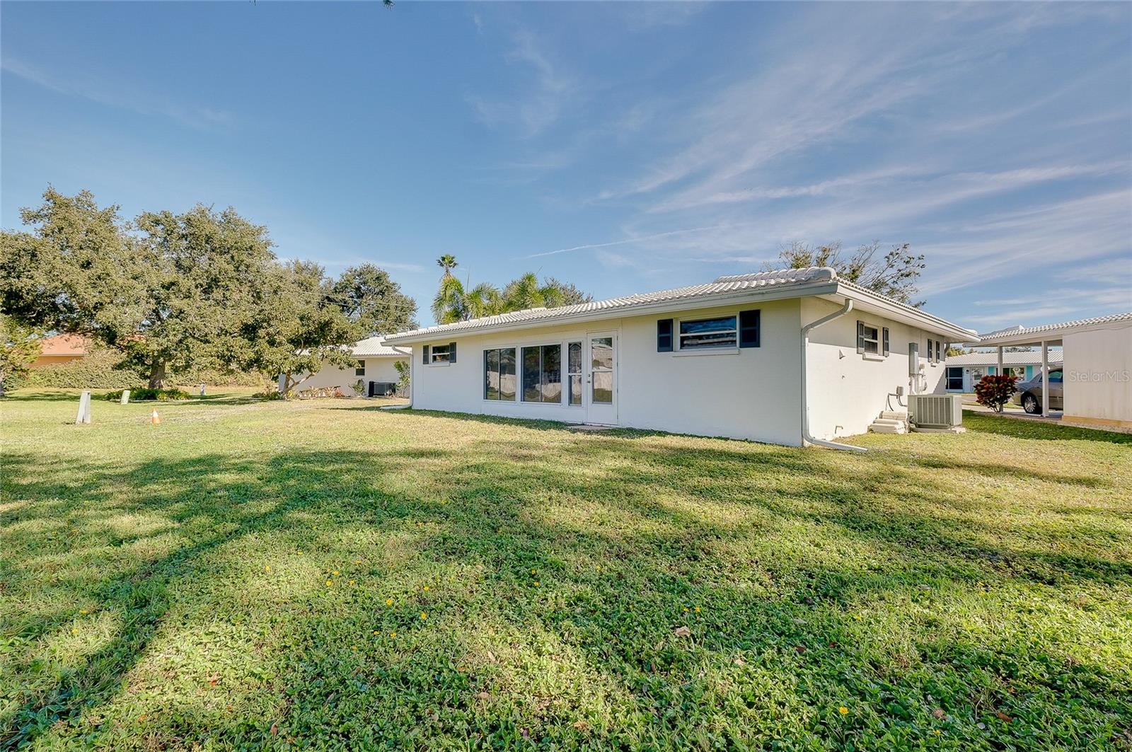 CIRCLE WOODS OF VENICE 2 - Residential