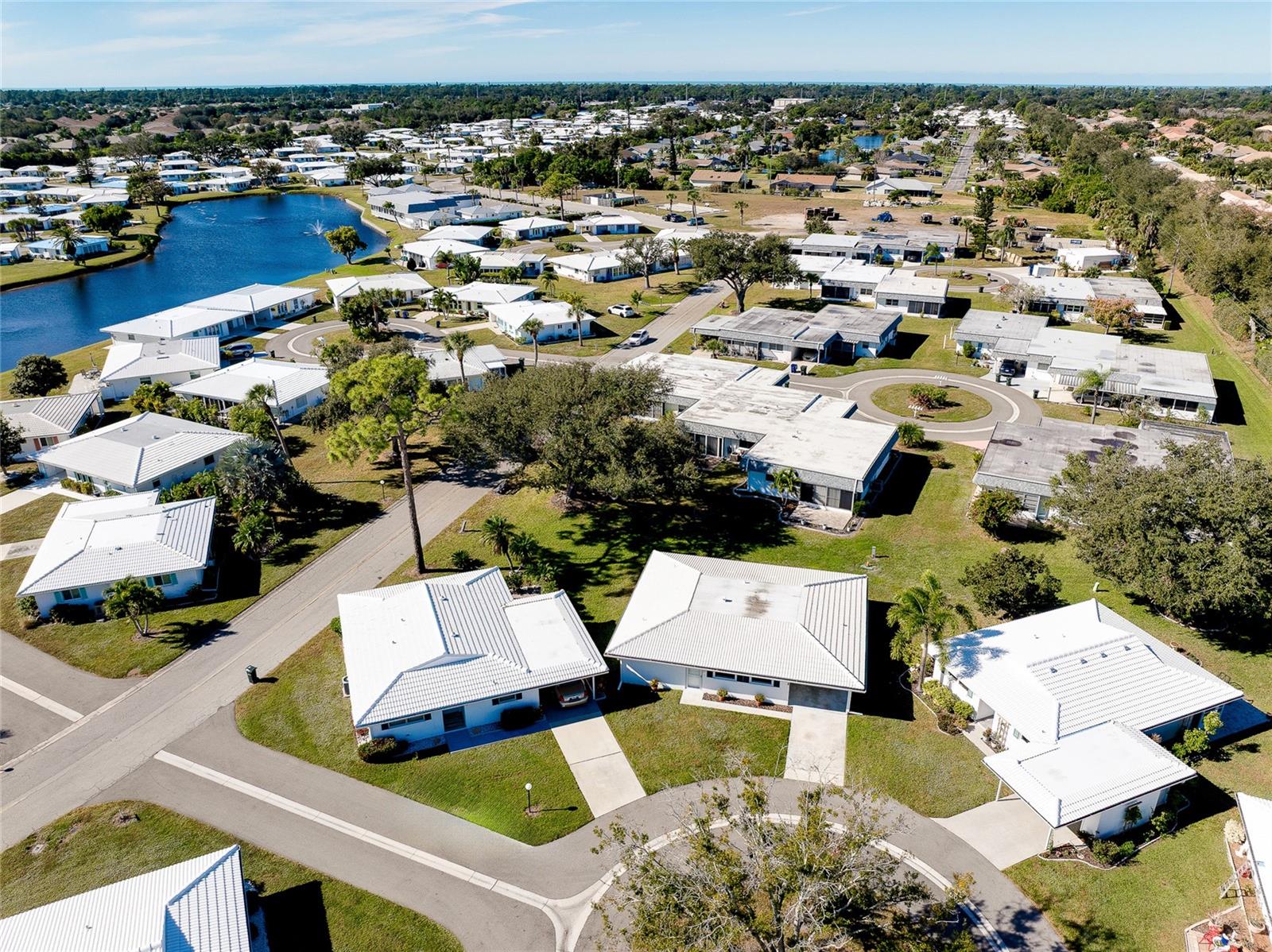 CIRCLE WOODS OF VENICE 2 - Residential