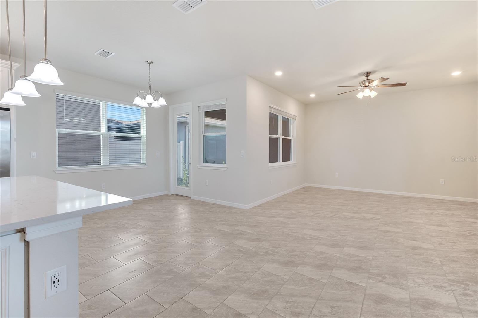 ISLES/LK NONA PH 3A - Residential Lease