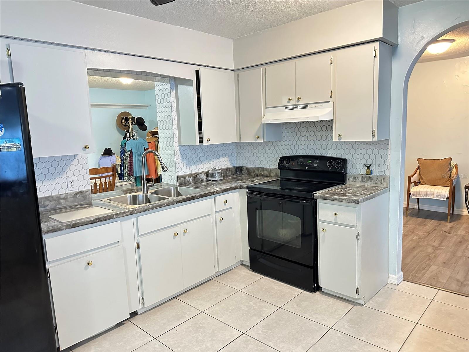 DESOTO ACRES - Residential