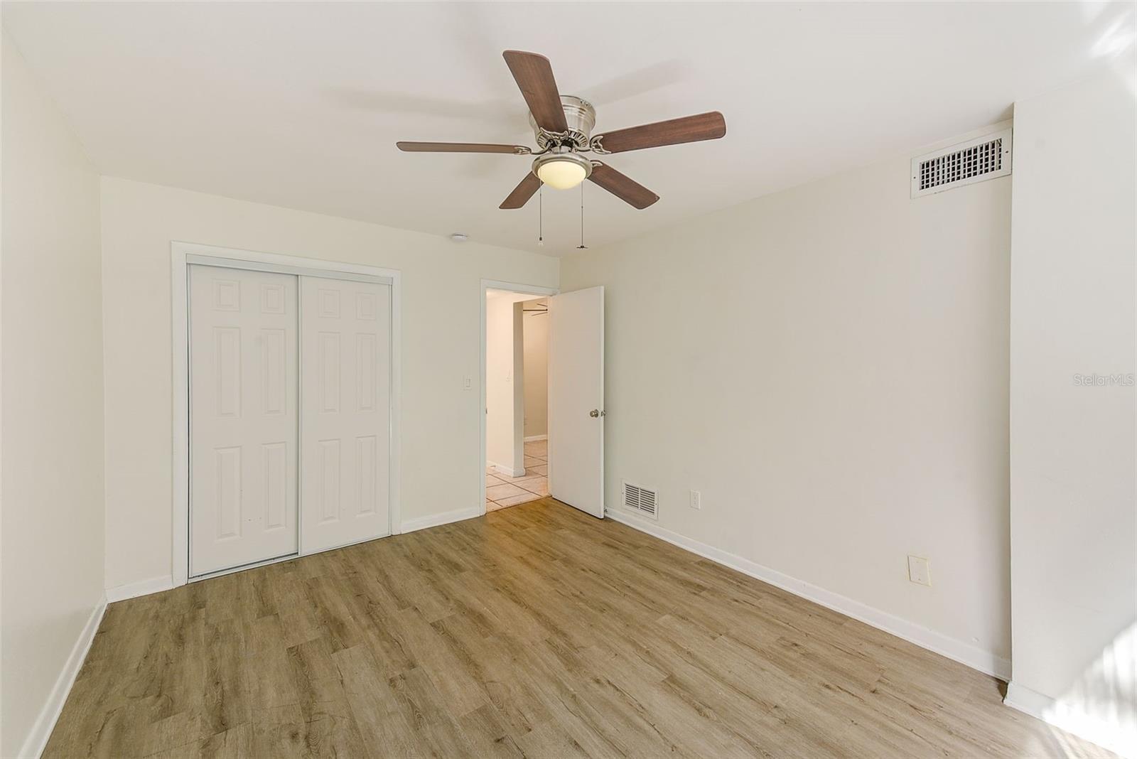 DREW GARDEN APTS - Residential Lease