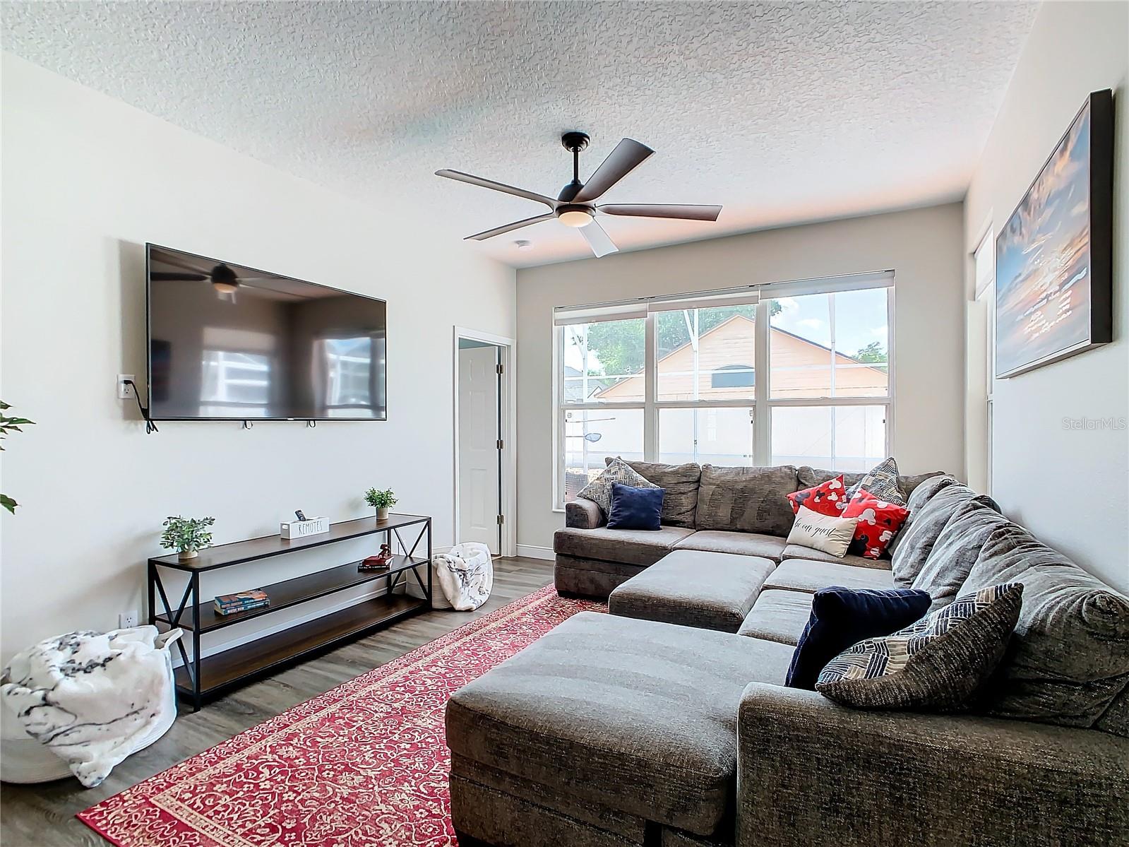 FAIRWAYS LAKE ESTATES PH 02 - Residential