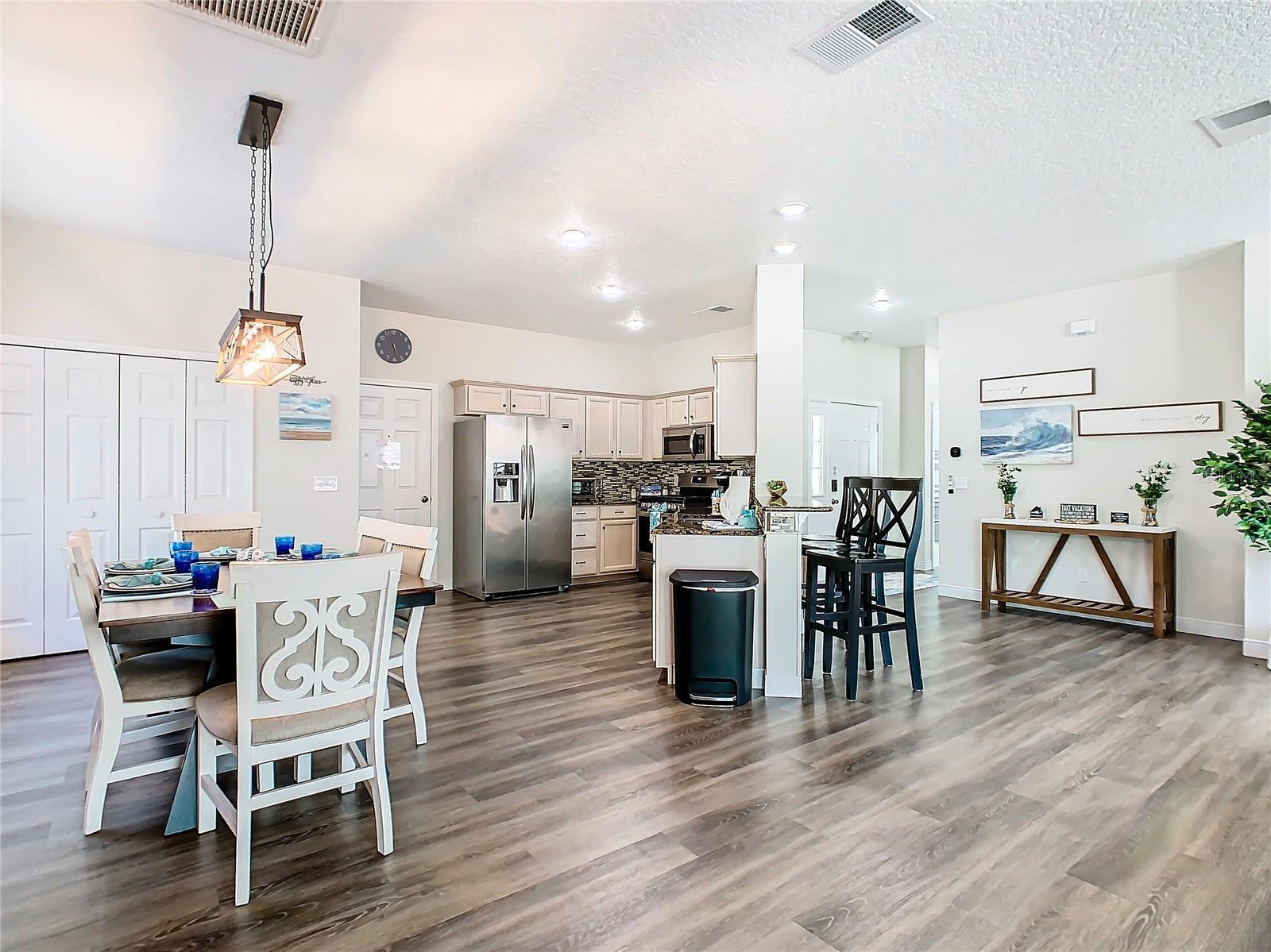 FAIRWAYS LAKE ESTATES PH 02 - Residential