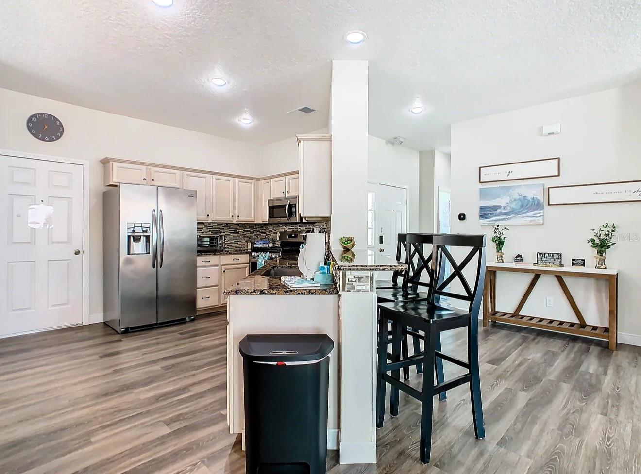 FAIRWAYS LAKE ESTATES PH 02 - Residential