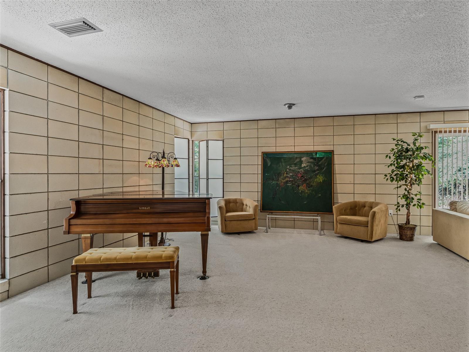 EDGEWOOD HILLS - Residential
