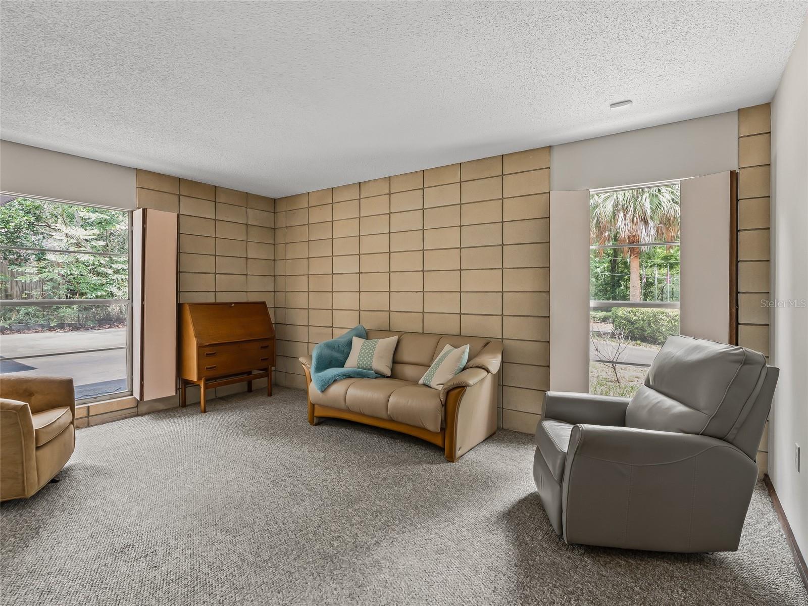 EDGEWOOD HILLS - Residential