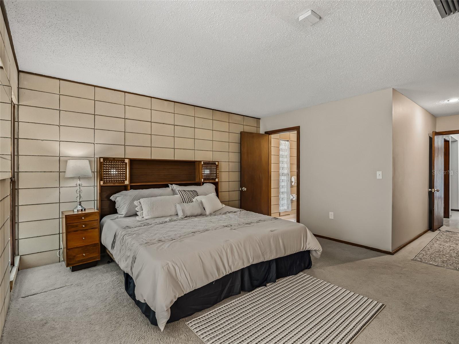 EDGEWOOD HILLS - Residential