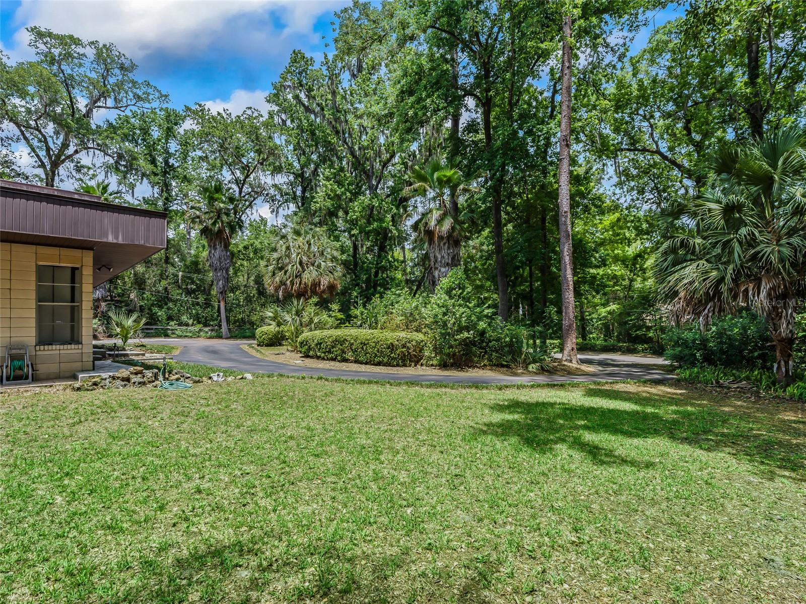 EDGEWOOD HILLS - Residential