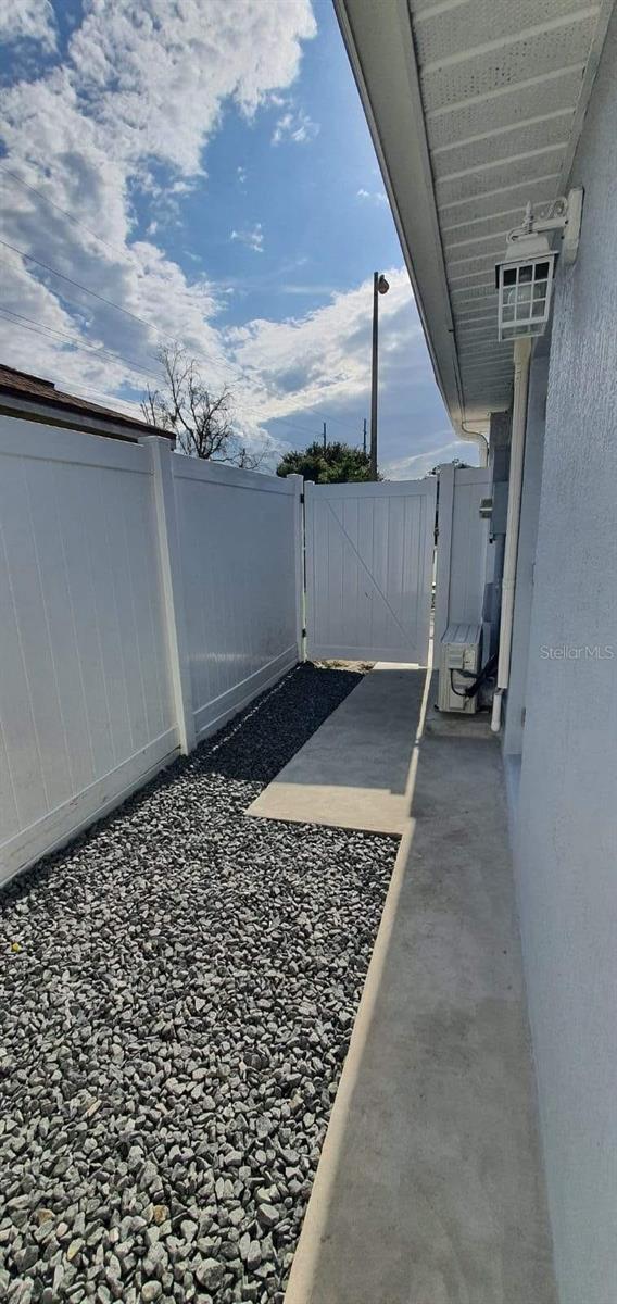 MEADOW WOODS VILLAGE 07 PH 02 - Residential Lease