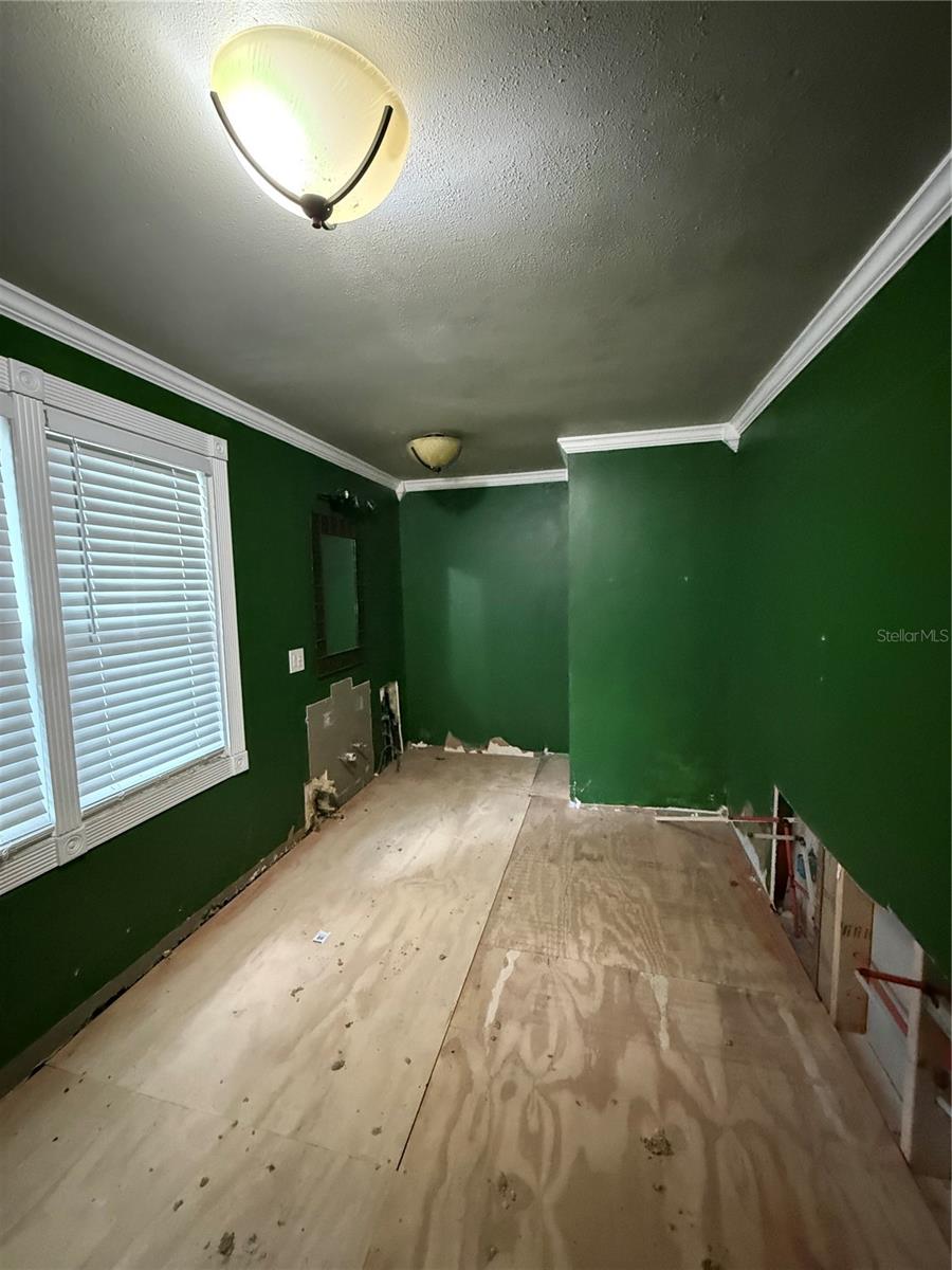 UNPLATTED - Residential