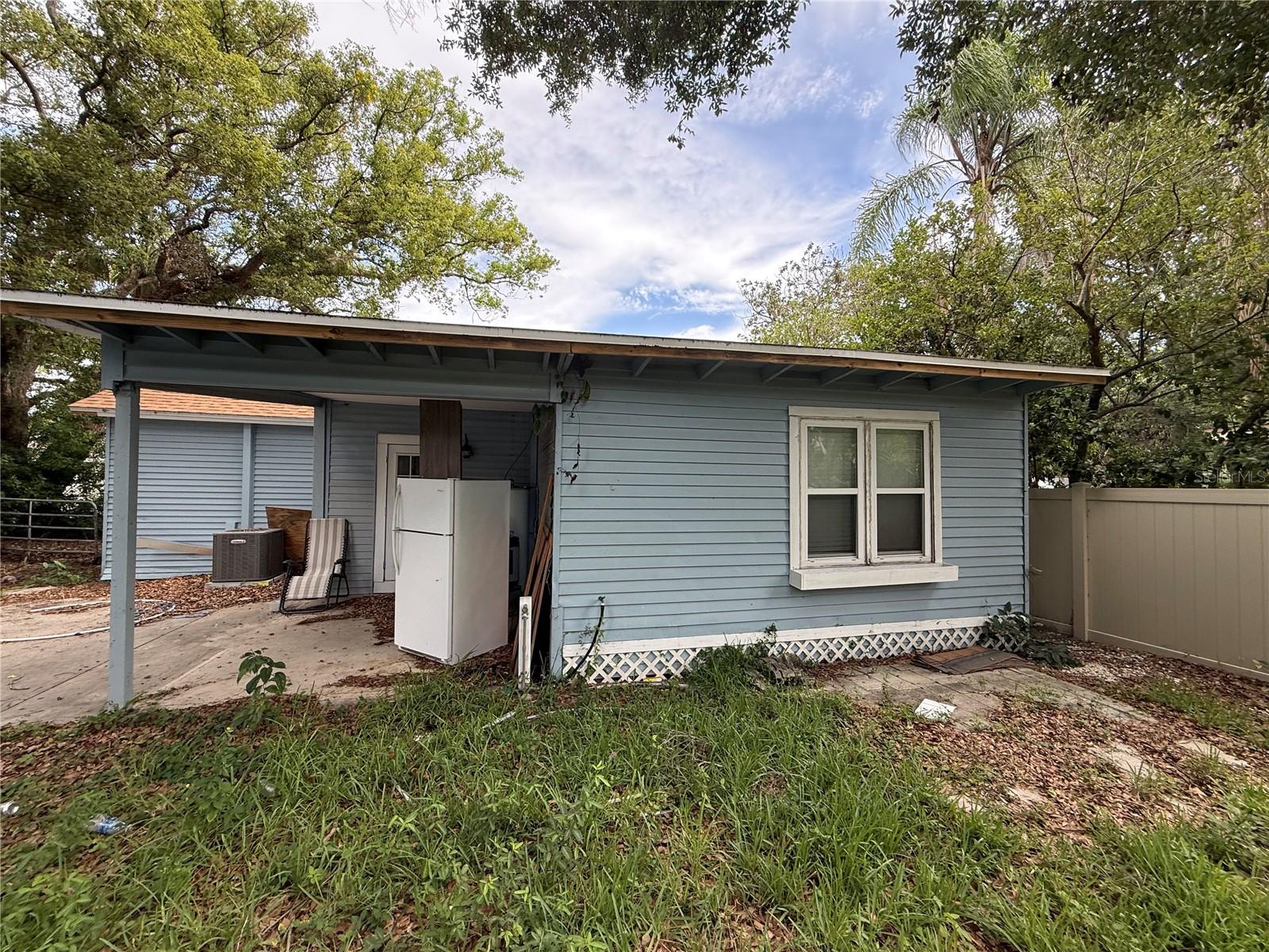1311 E SLIGH AVENUE