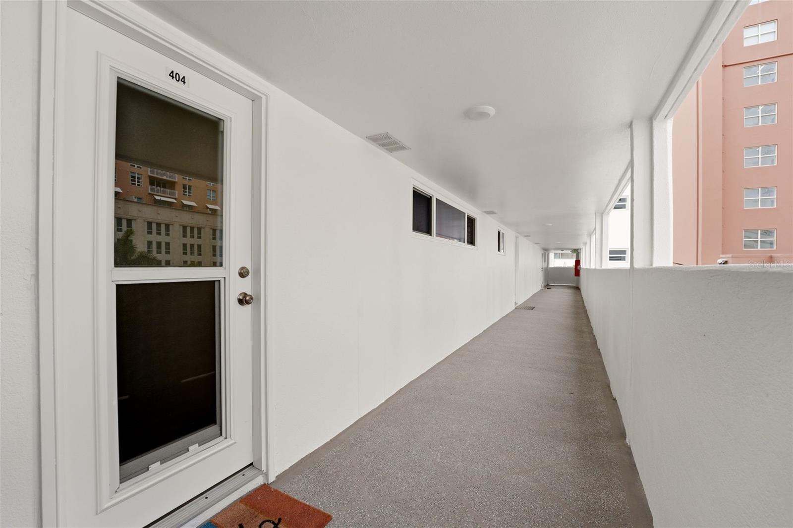 33 S GULFSTREAM AVENUE 404