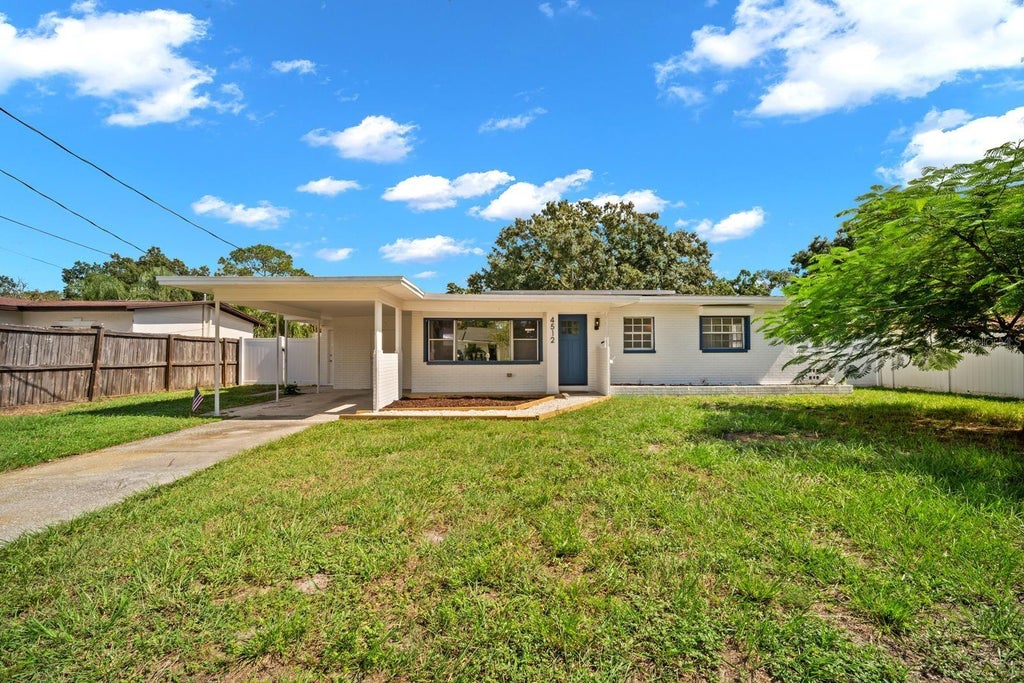 Photo of 4512 S Lois Avenue, Tampa, FL 33611 (MLS # TB8557204)