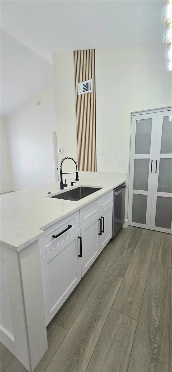 BEACHWAY CONDOS - Residential