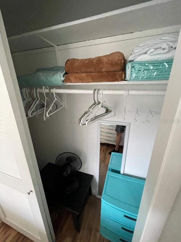 ACREAGE & UNREC - Residential Lease