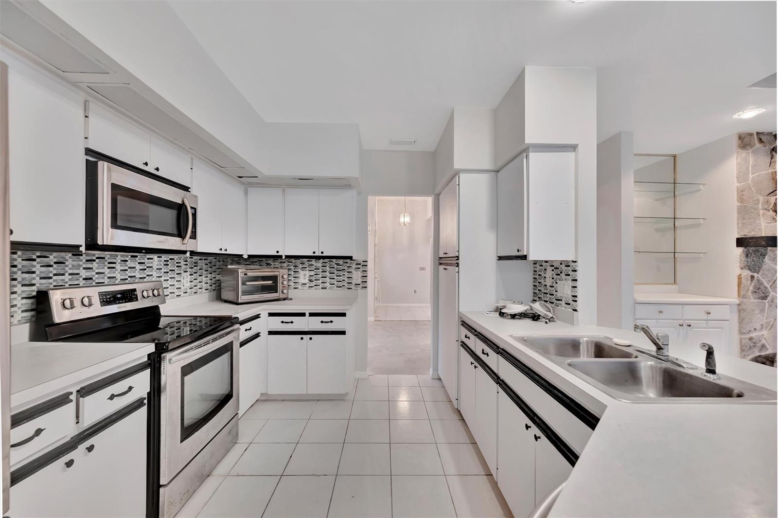 MOTE RANCH VILLAGE I - Residential