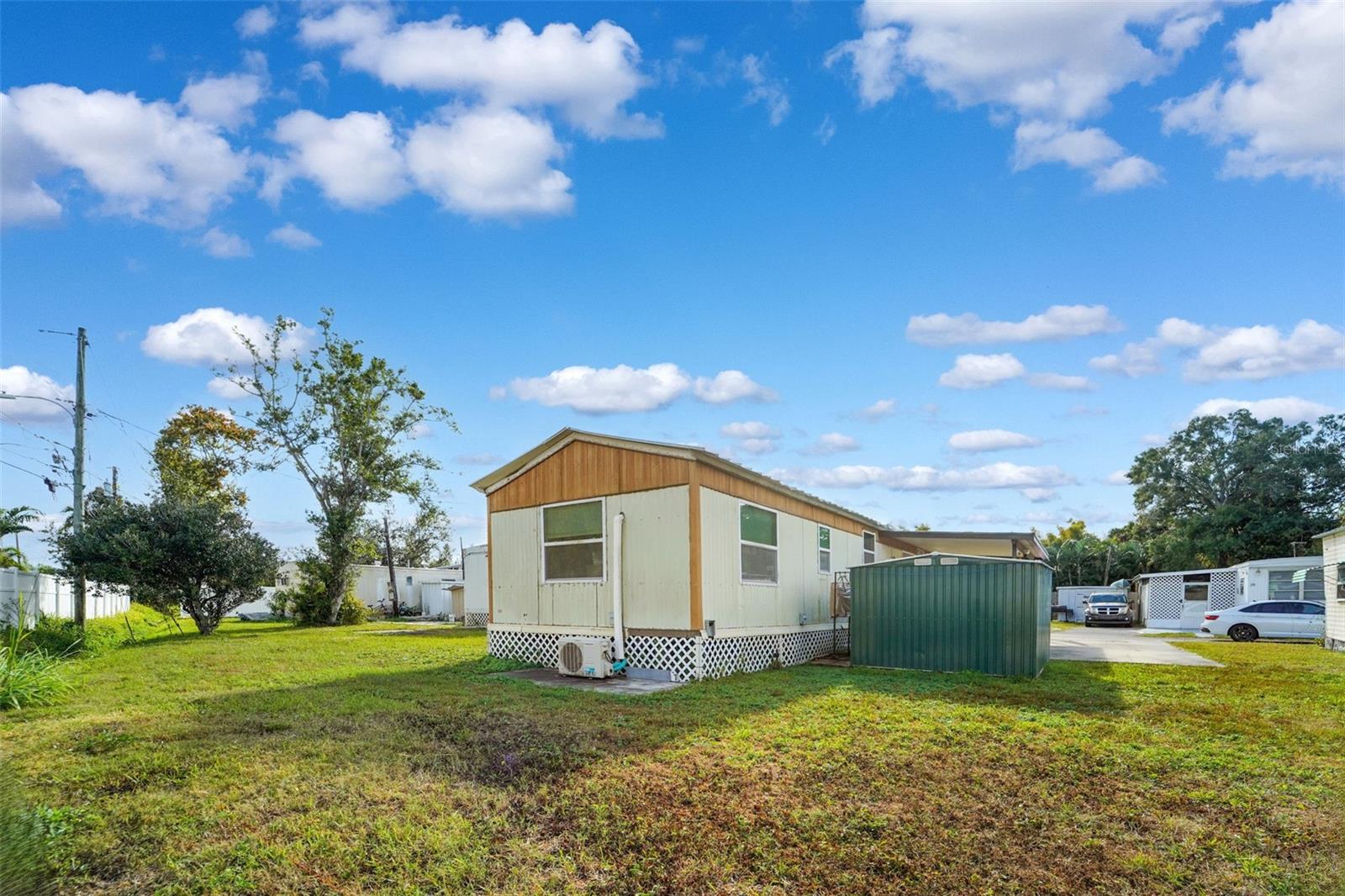 PINE LANE - Residential