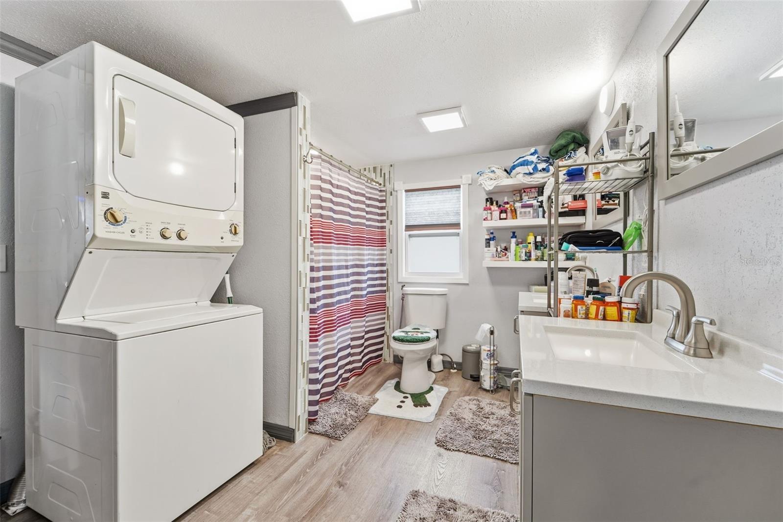 PINE LANE - Residential