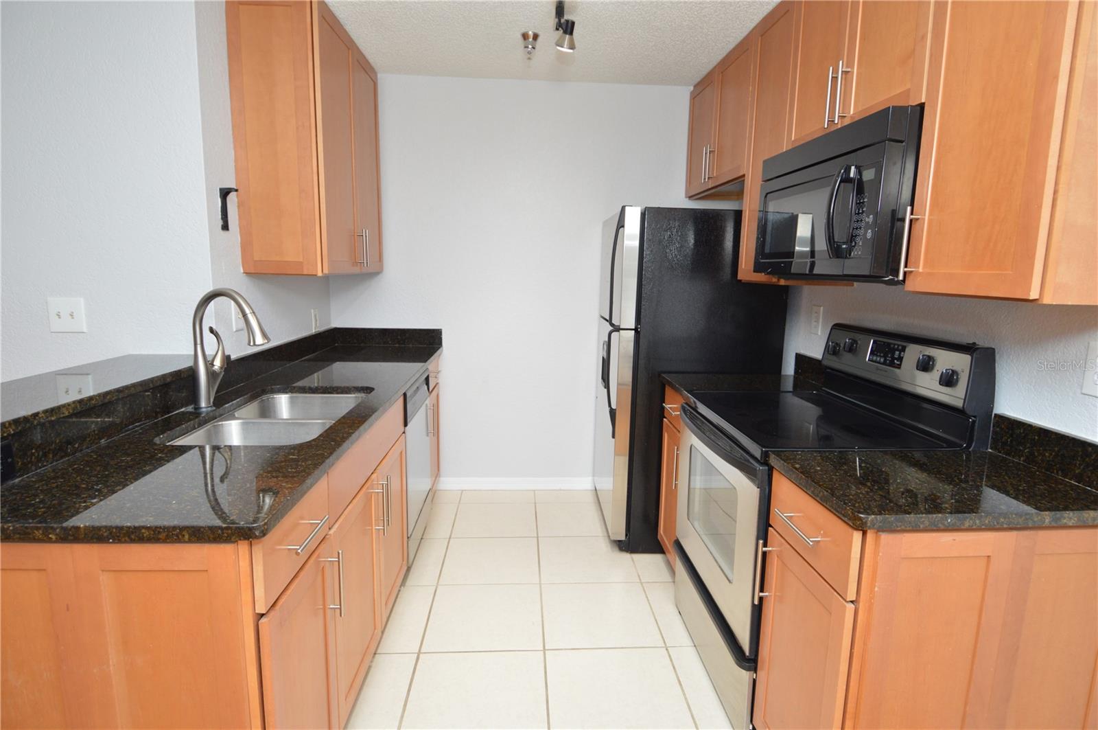 ITOPIA PRIVATE RESIDENCES CONDO - Residential Lease