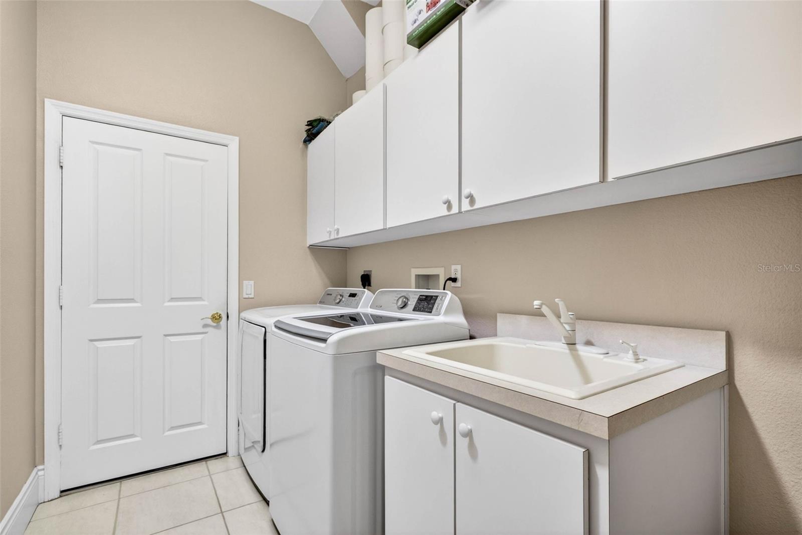 ENCLAVE OF WOODLAND WATERS,THE - Residential