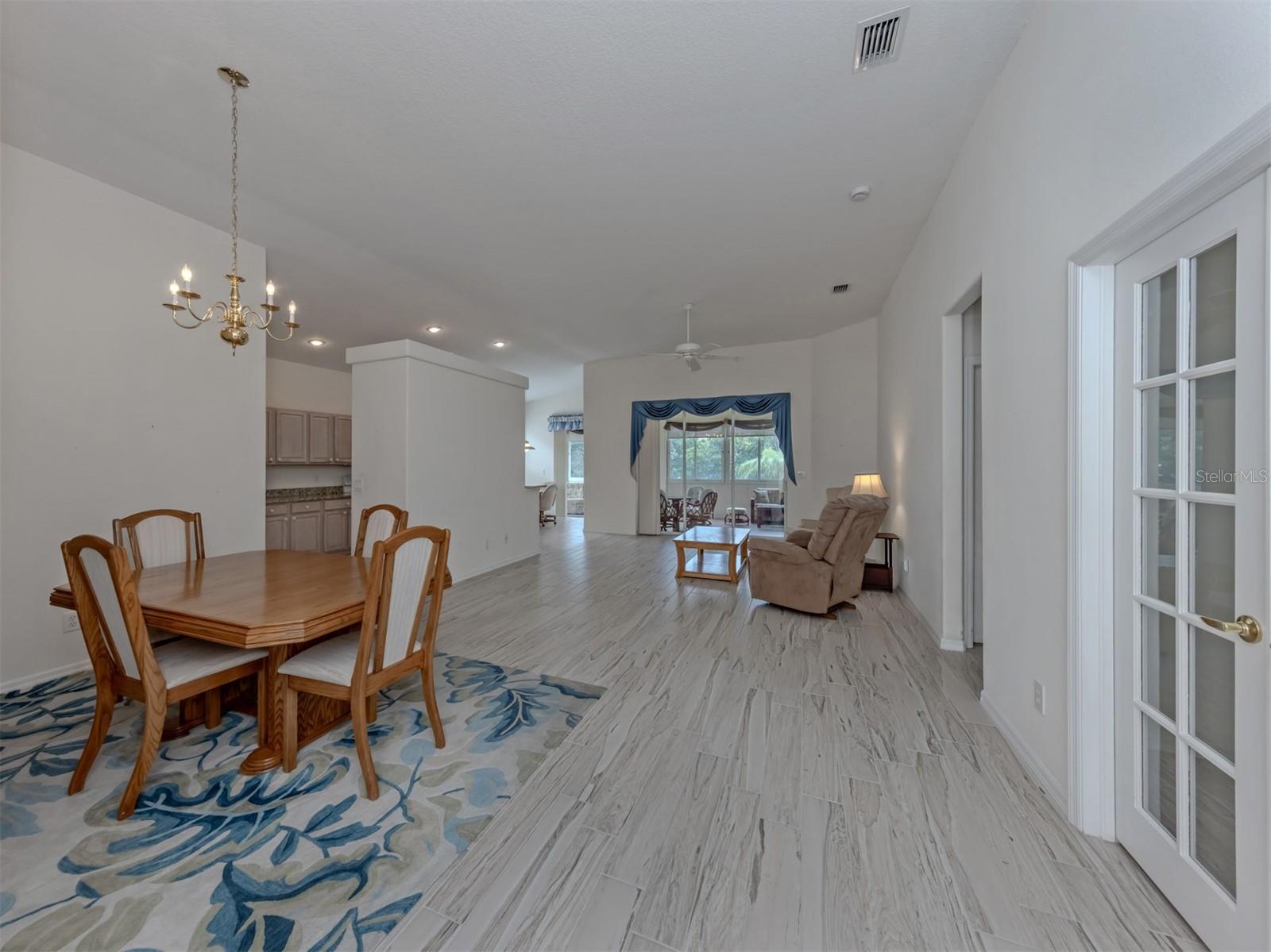 304 LANGHOLM DRIVE