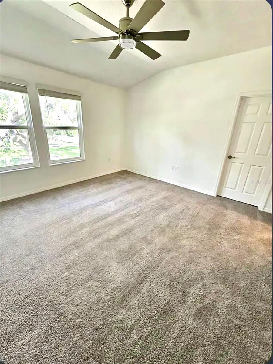 4044 VIA SIENNA CIRCLE