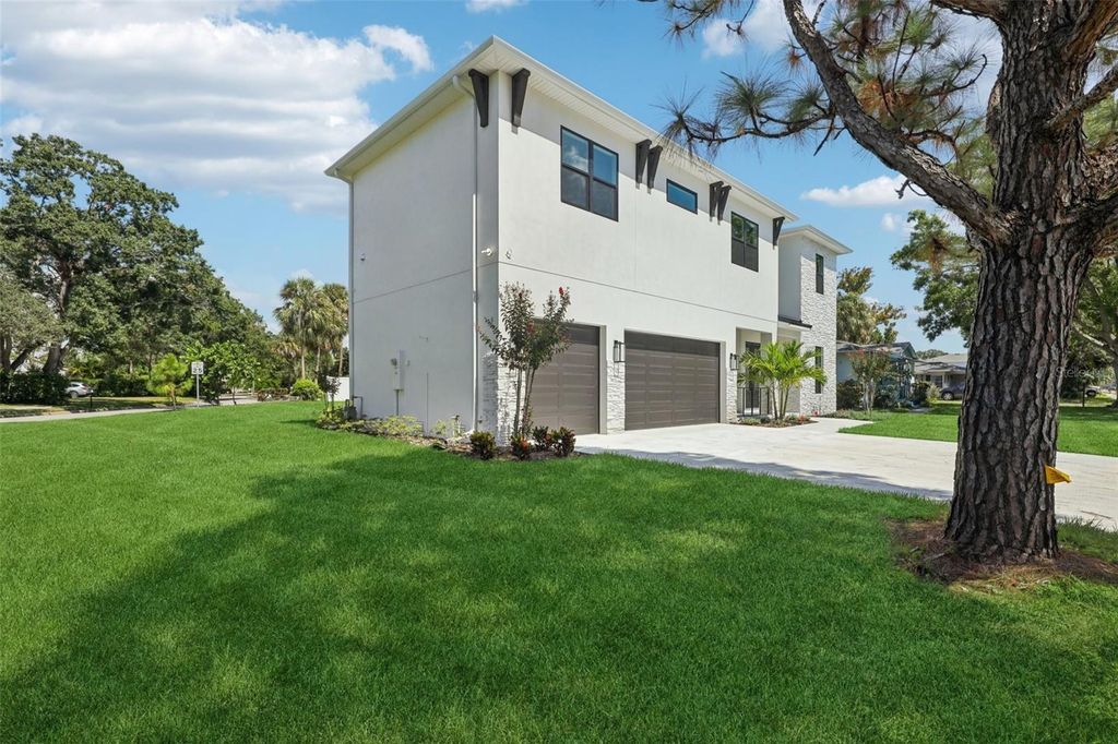 Photo of 4009 W Euclid Avenue, Tampa, FL 33629 (MLS # TB8339506)