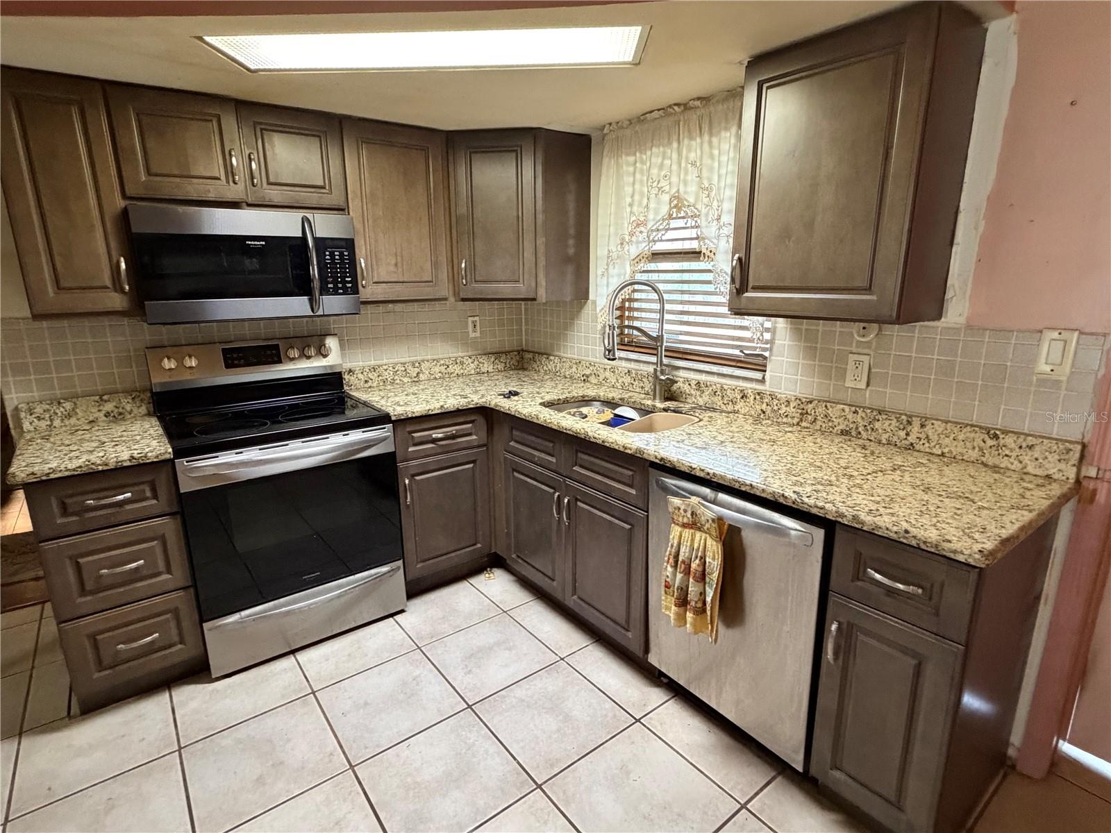 HOLIDAY LAKE ESTATES - Residential