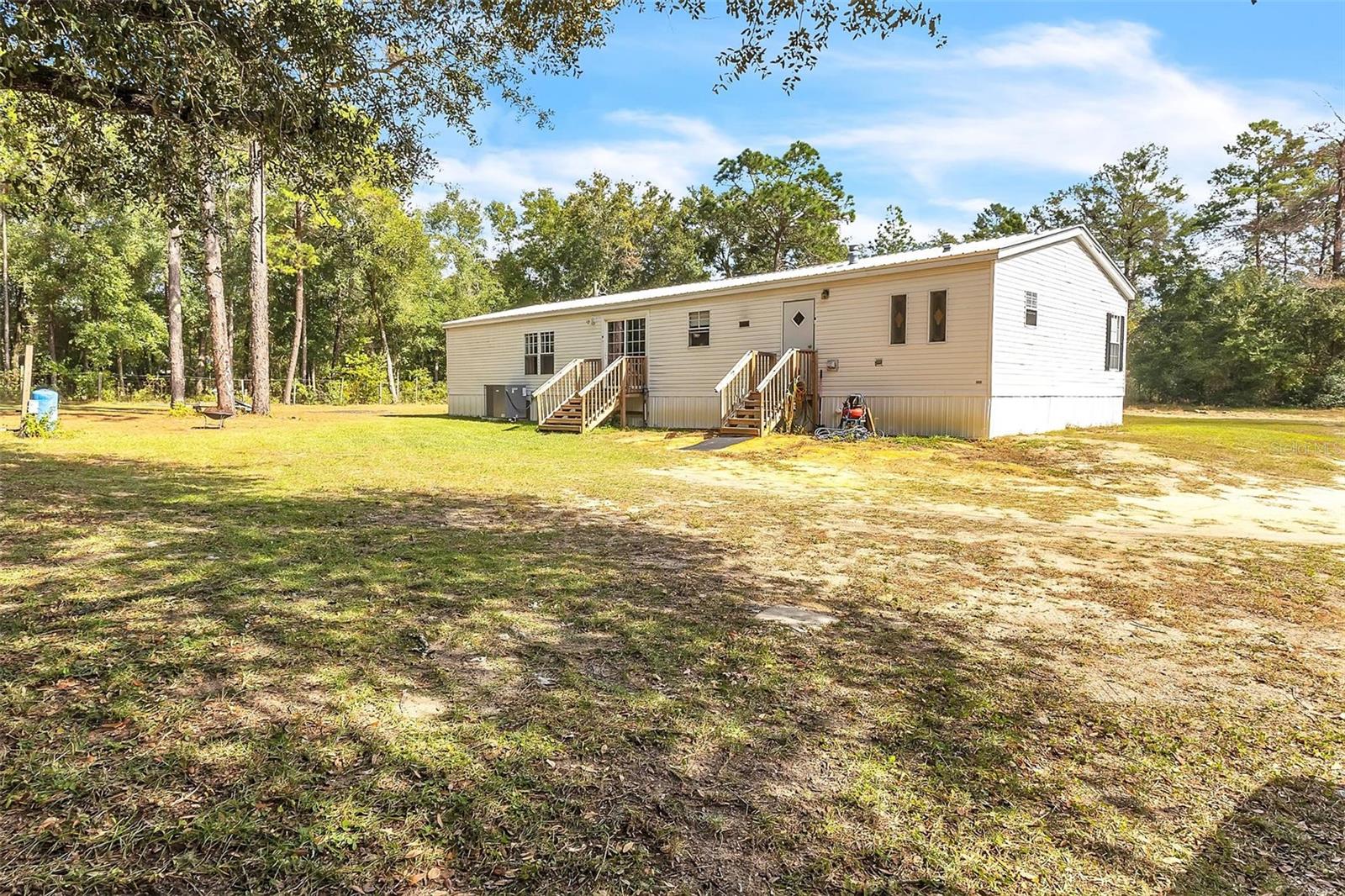 MIRROR LAKE BEACHES - Residential
