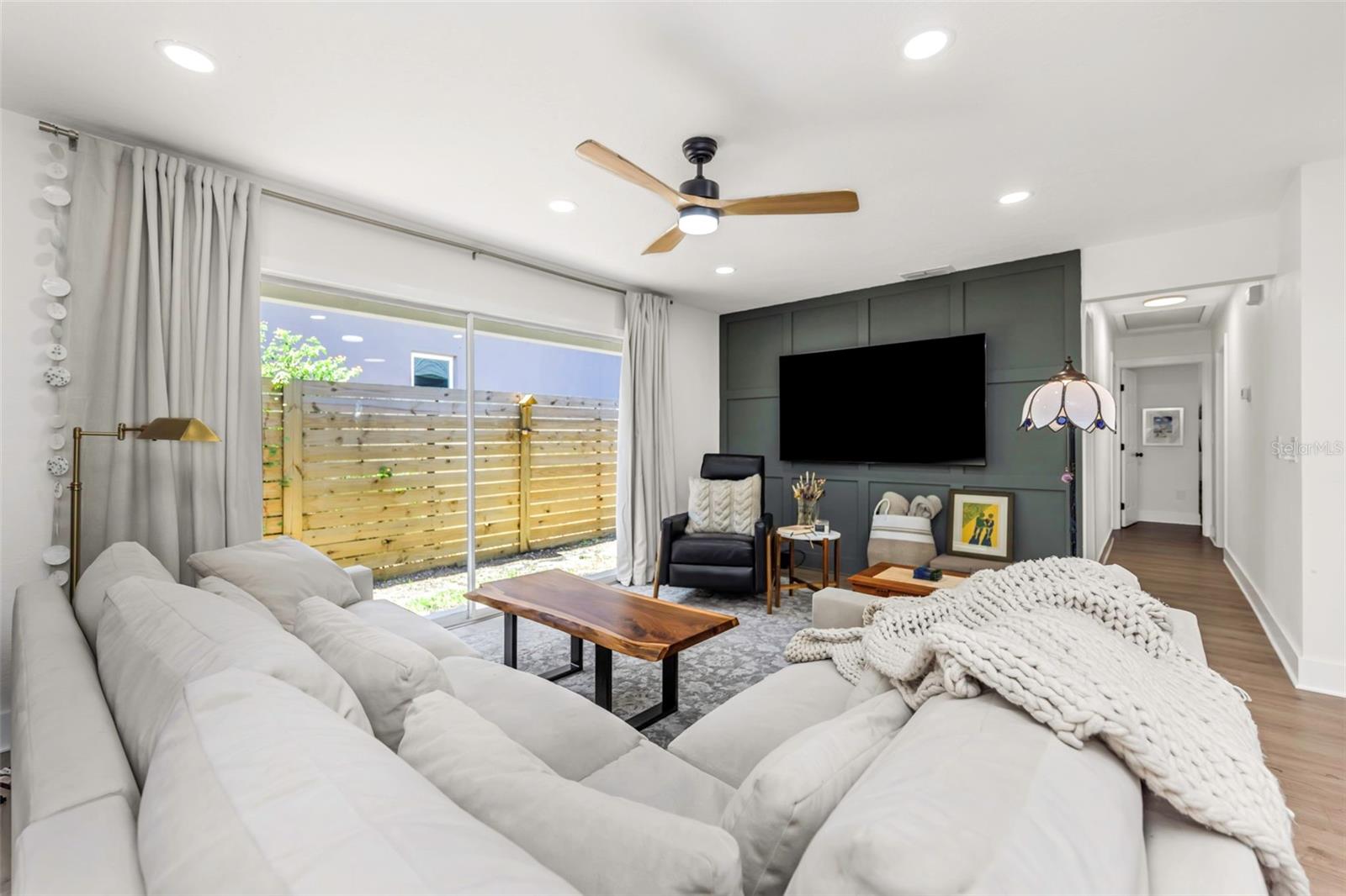 HARPER TERRACE - Residential