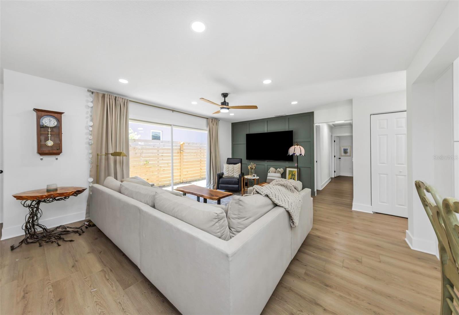 HARPER TERRACE - Residential