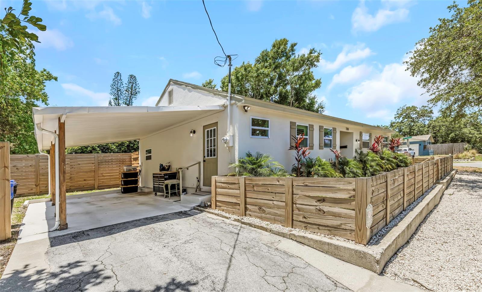 HARPER TERRACE - Residential