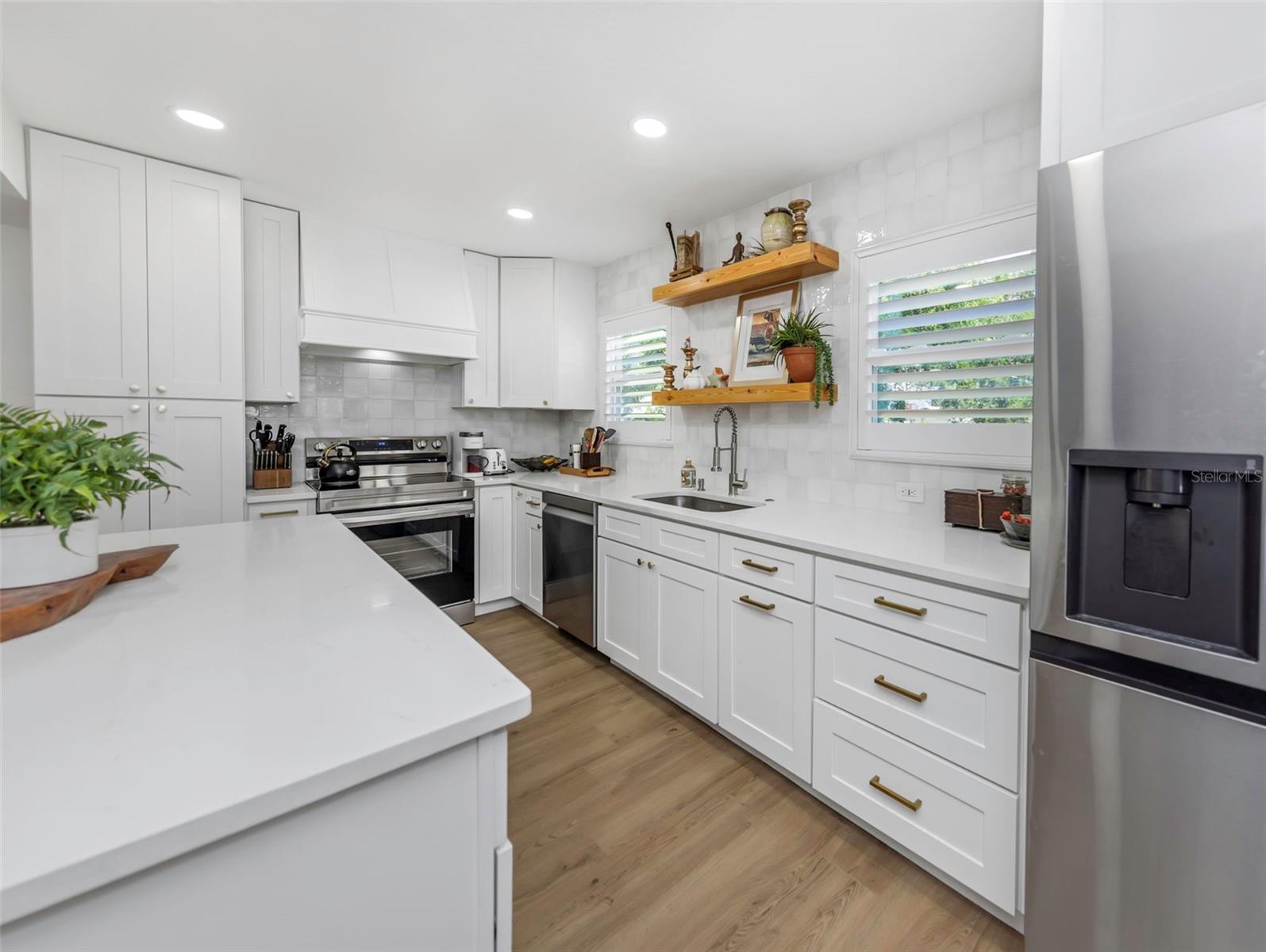 HARPER TERRACE - Residential