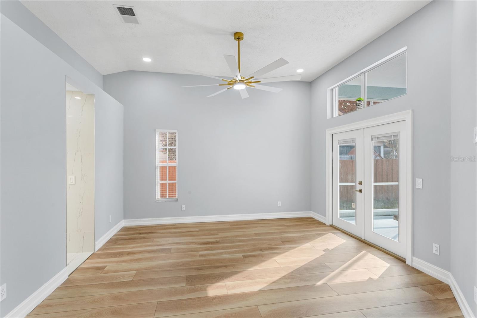 PORT ST LUCIE SEC 18 - Residential