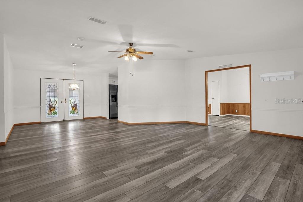 4114 MYRTLE OAK COURT 852