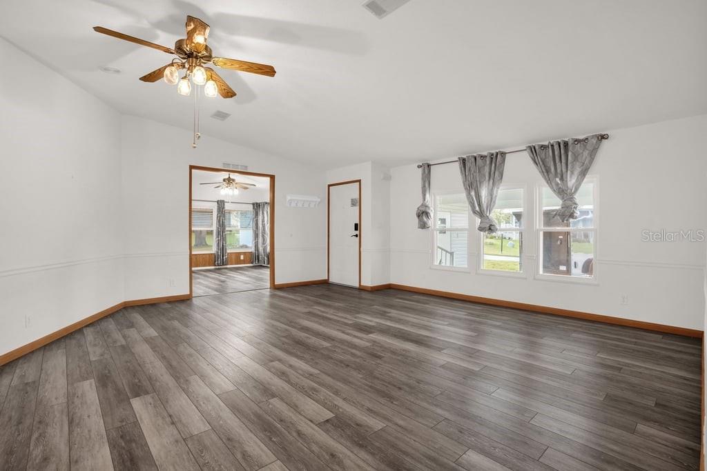 4114 MYRTLE OAK COURT 852