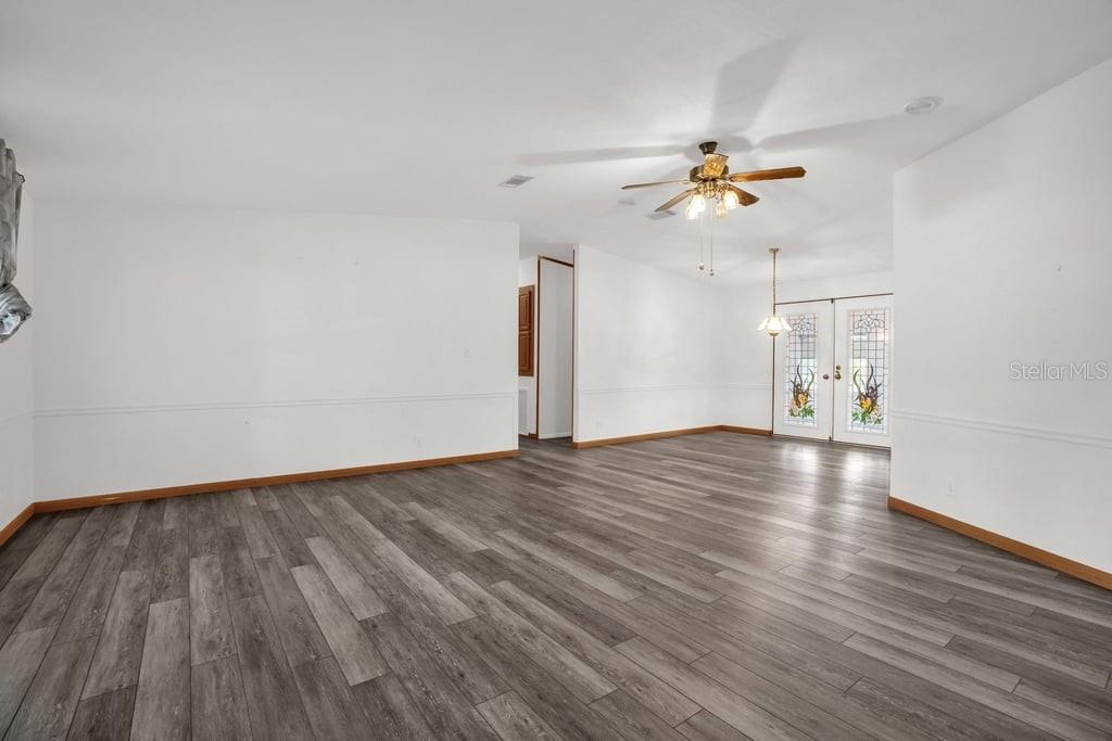 4114 MYRTLE OAK COURT 852