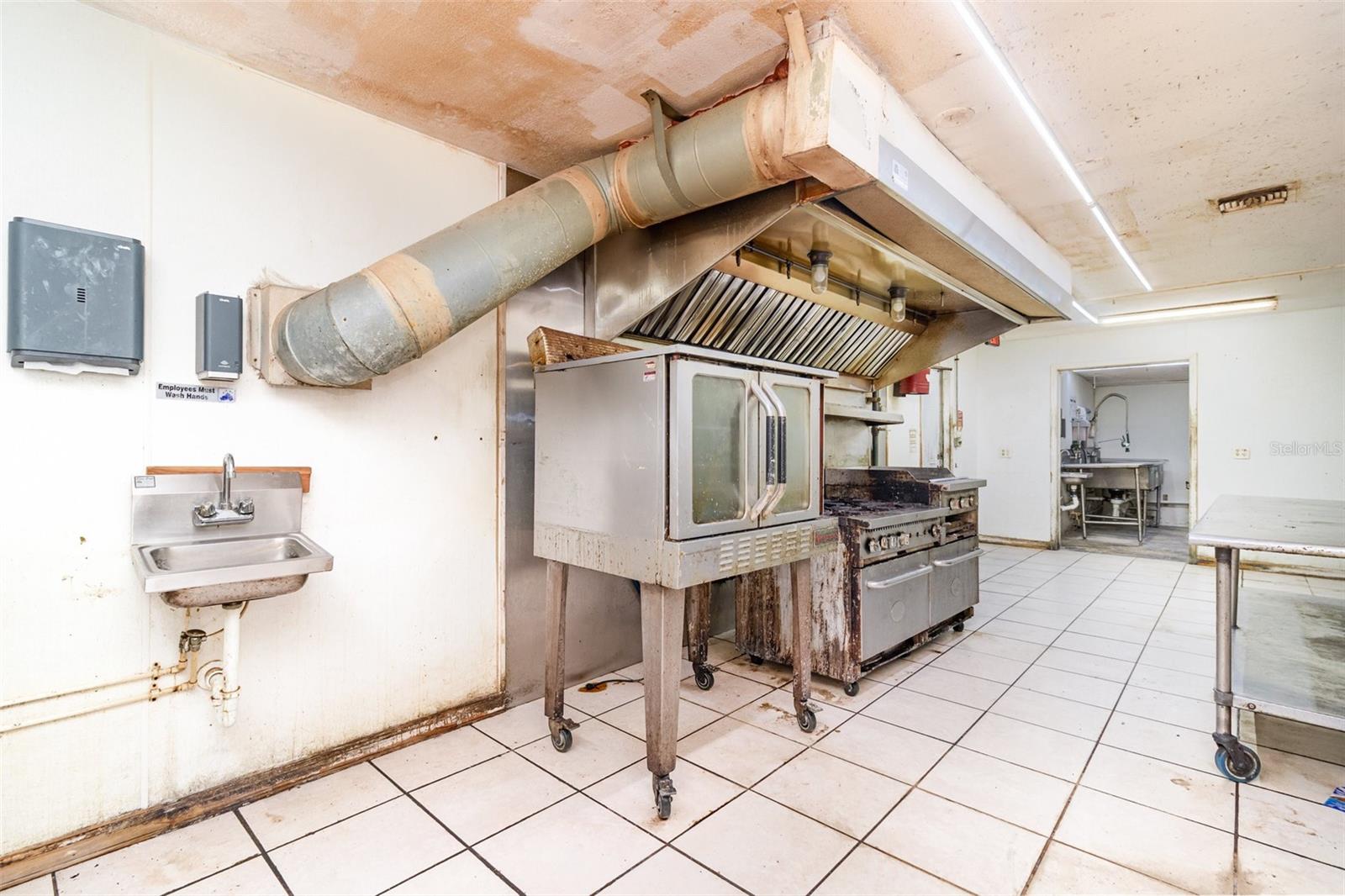 WOODRUFFS SUB FRANK L - Commercial Sale